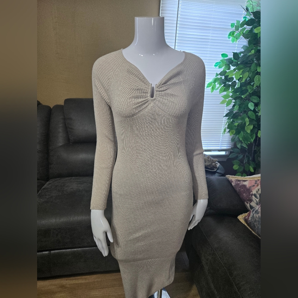 Chic Beige Long Sleeve Knit Dress